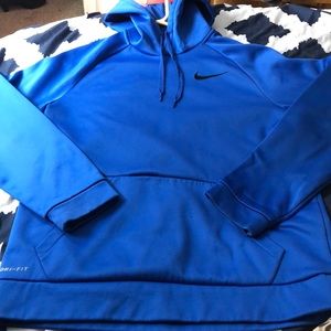 Blue men’s Nike pullover